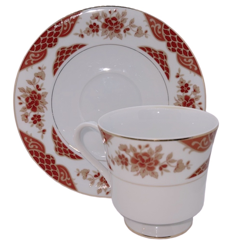 MIKASA EMPRESS FOOTED TEACUP AND SAUCER FINE CHINE VINTAGE L6009